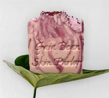 Load image into Gallery viewer, Winter Rose bar