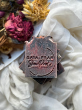 Load image into Gallery viewer, Black Rose & Spice