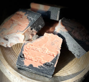 Pink Rose Clay & Activated Charcoal Spa Bar